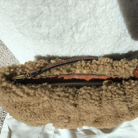 STAUD Tan Natural Bean Shearling Shoulder Bag - Picture 7 of 14